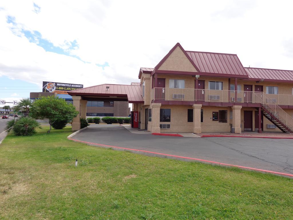 Knights Inn Phoenix At N Black Canyon Hwy Екстер'єр фото