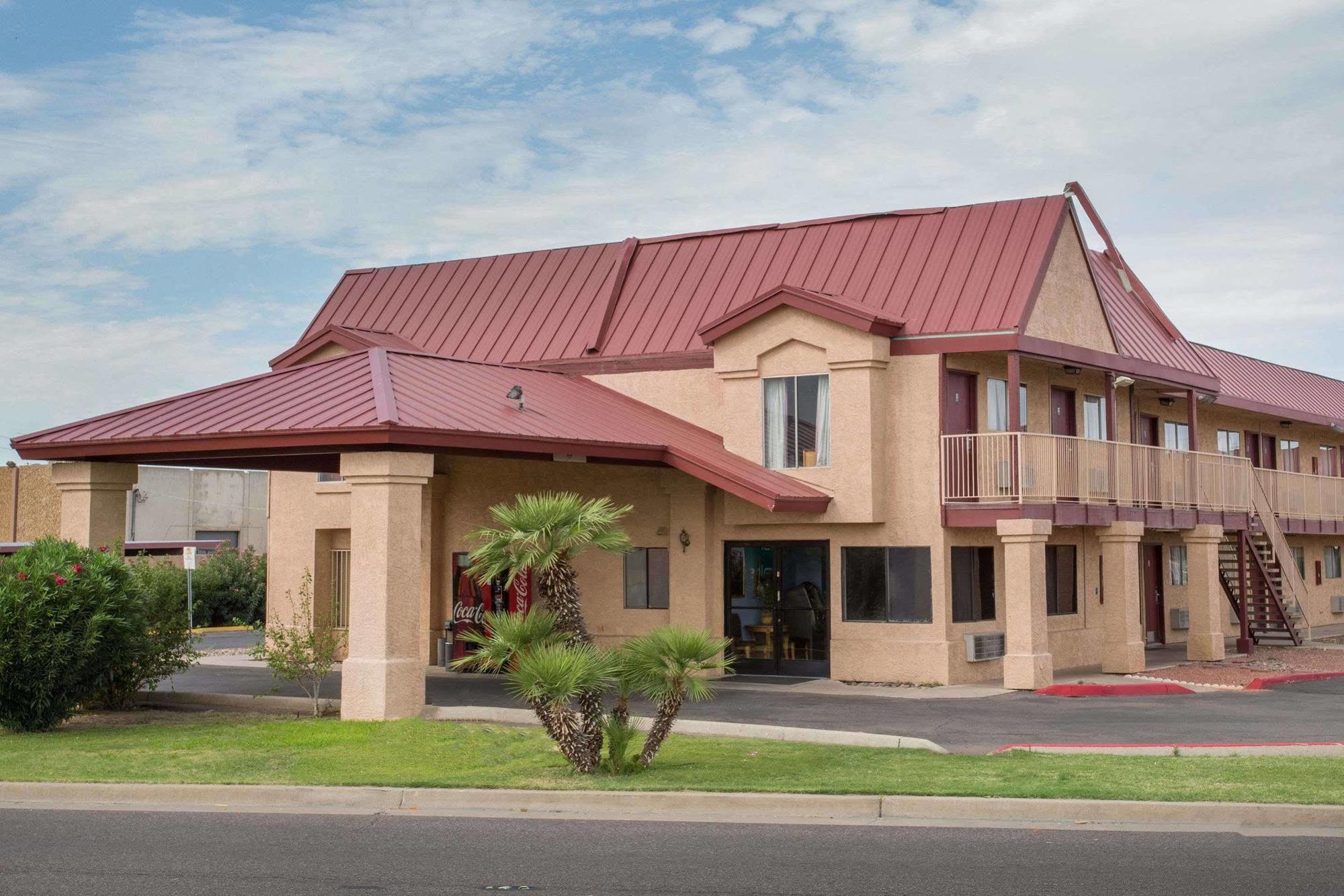 Knights Inn Phoenix At N Black Canyon Hwy Екстер'єр фото